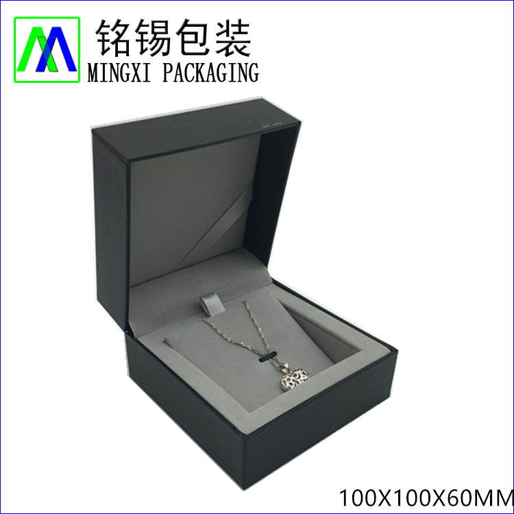Matte Black Pendant Box With Pad Inside