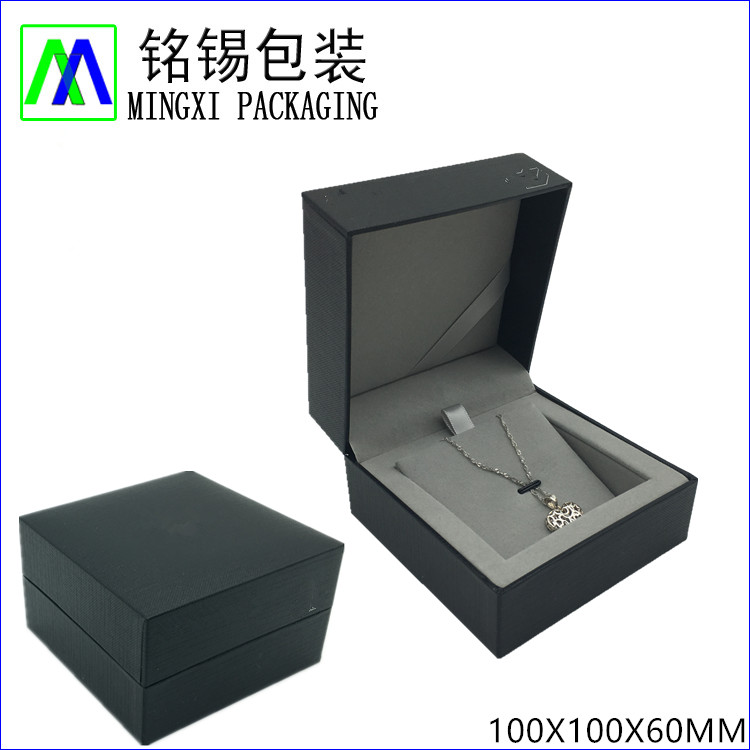 Matte Black Pendant Box With Pad Inside